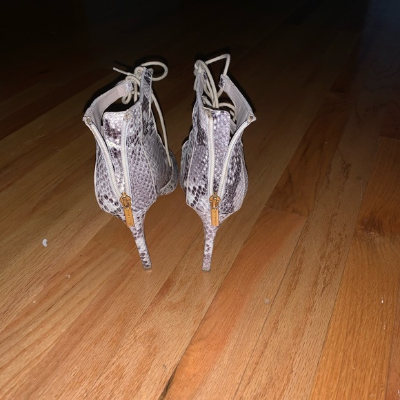Snake print heels - Picture 3 of 3